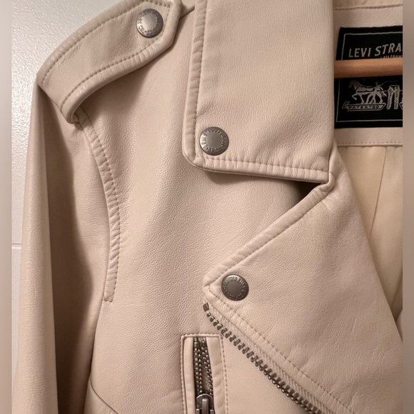 Levi’s Women’s Faux Leather jacket - Picture 5 of 16